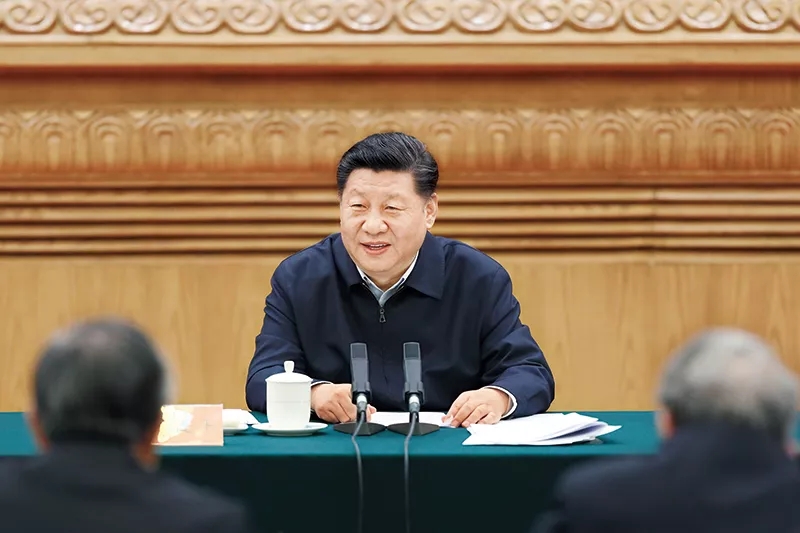 2019年3月18日,中共中央總書記、國(guó)家主席、中央軍委主席習(xí)近平在北京主持召開學(xué)校思想政治理論課教師座談會(huì)并發(fā)表重要講話。新華社發(fā) 盛佳鵬/攝